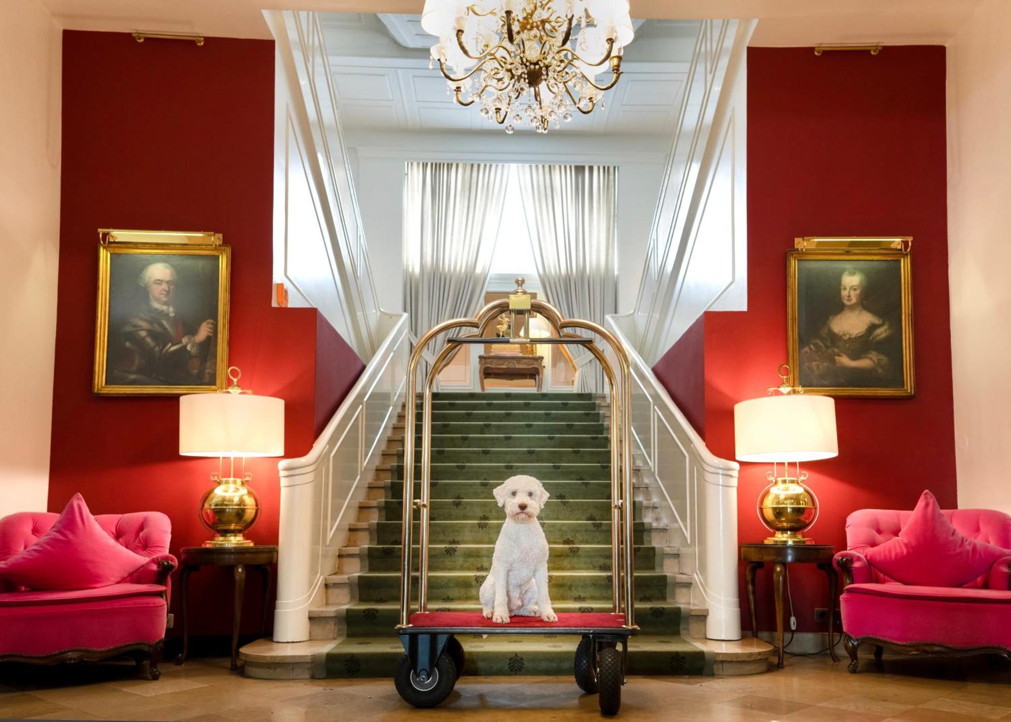 Hotel Europaeischer Hof Heidelberg, Bestes Hotel Deutschlands In Historischer Architektur Ngoại thất bức ảnh Lobby