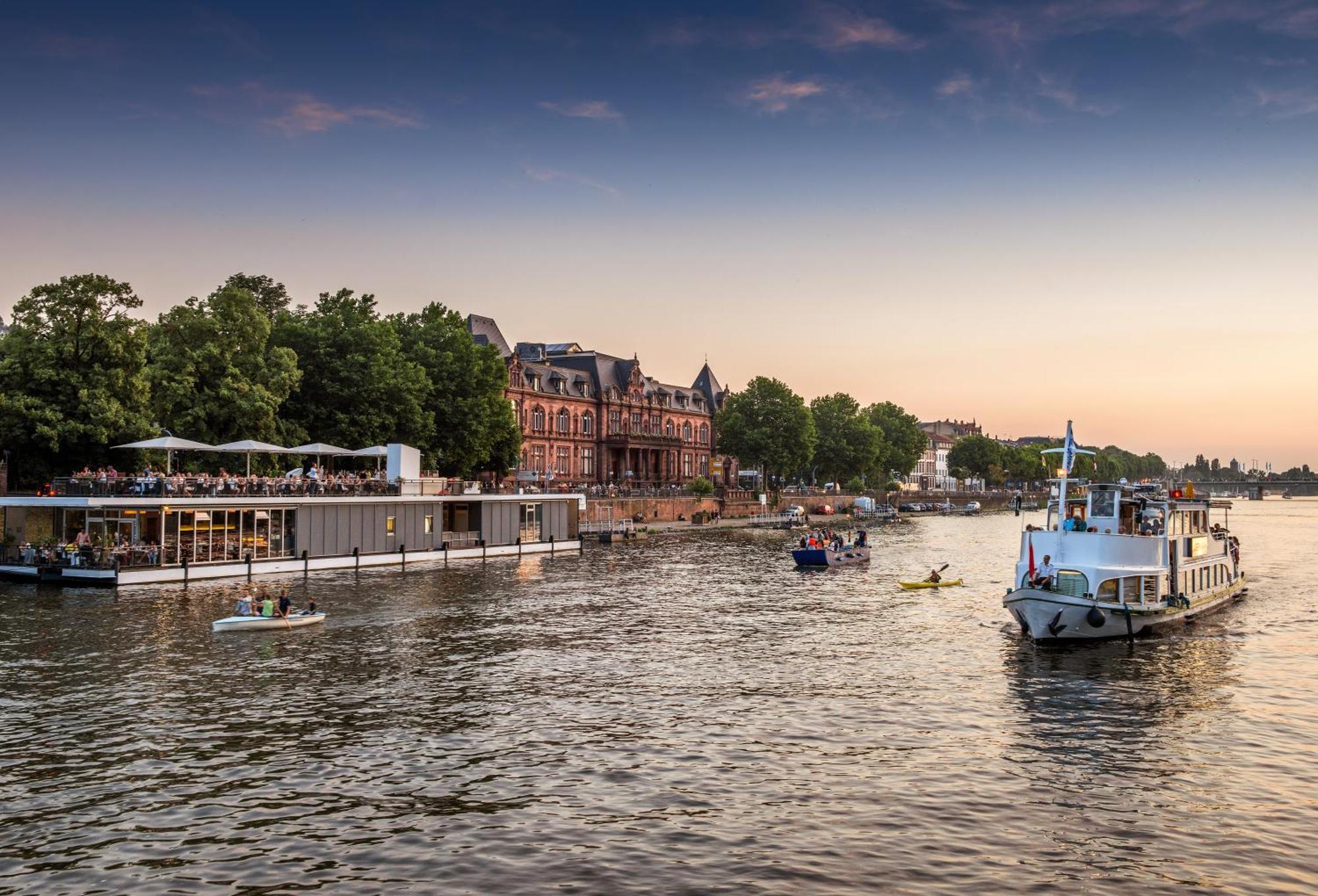 Hotel Europaeischer Hof Heidelberg, Bestes Hotel Deutschlands In Historischer Architektur Ngoại thất bức ảnh The river Main in Frankfurt