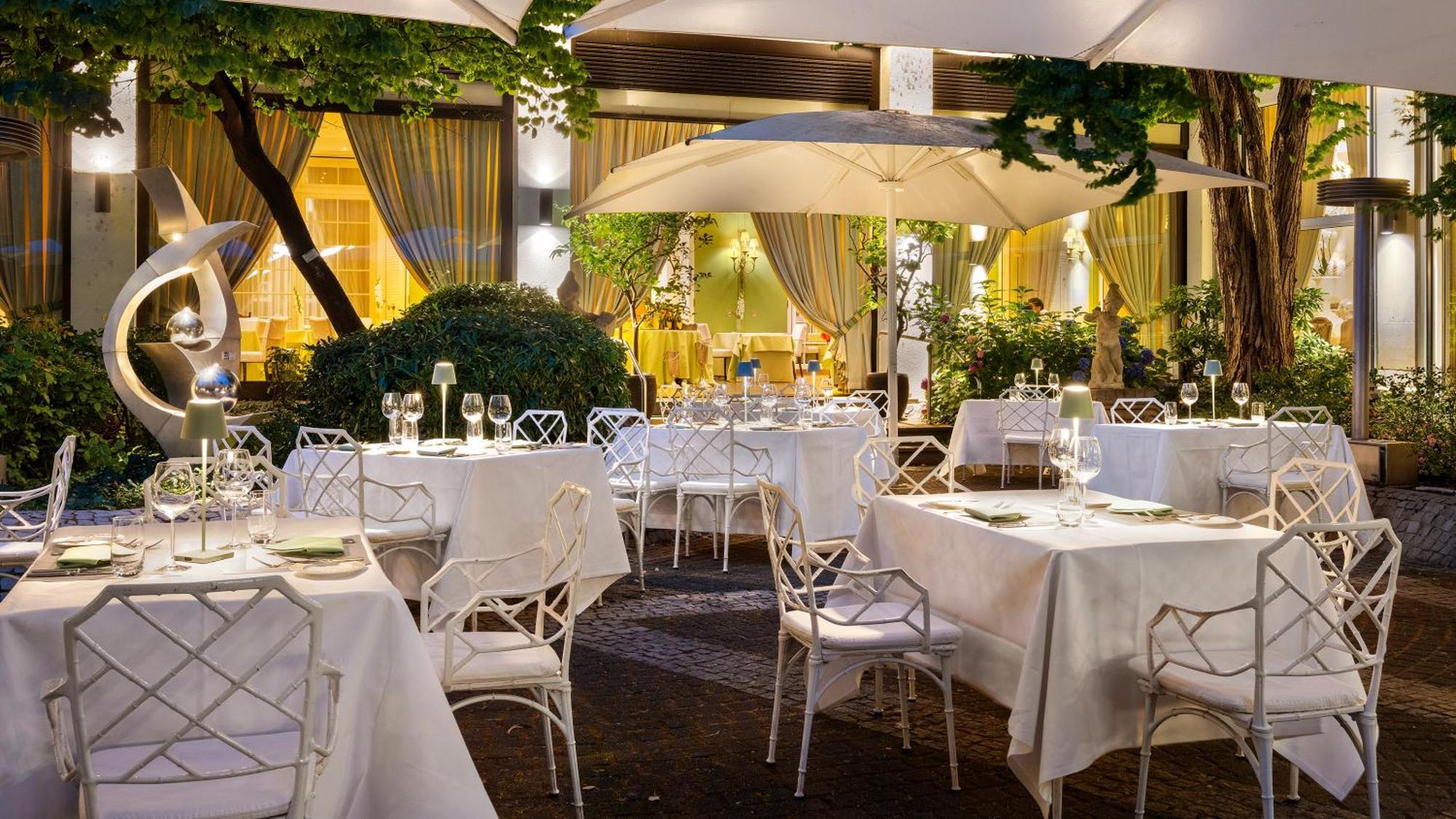 Hotel Europaeischer Hof Heidelberg, Bestes Hotel Deutschlands In Historischer Architektur Ngoại thất bức ảnh The restaurant