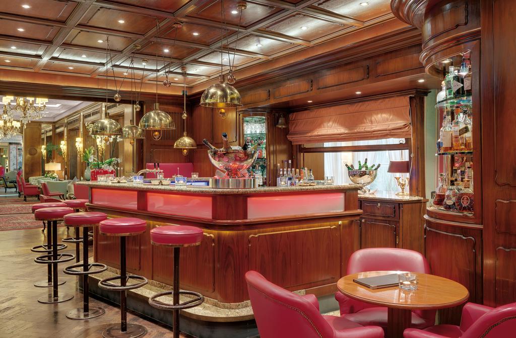 Hotel Europaeischer Hof Heidelberg, Bestes Hotel Deutschlands In Historischer Architektur Ngoại thất bức ảnh The bar on board the Queen Mary 2